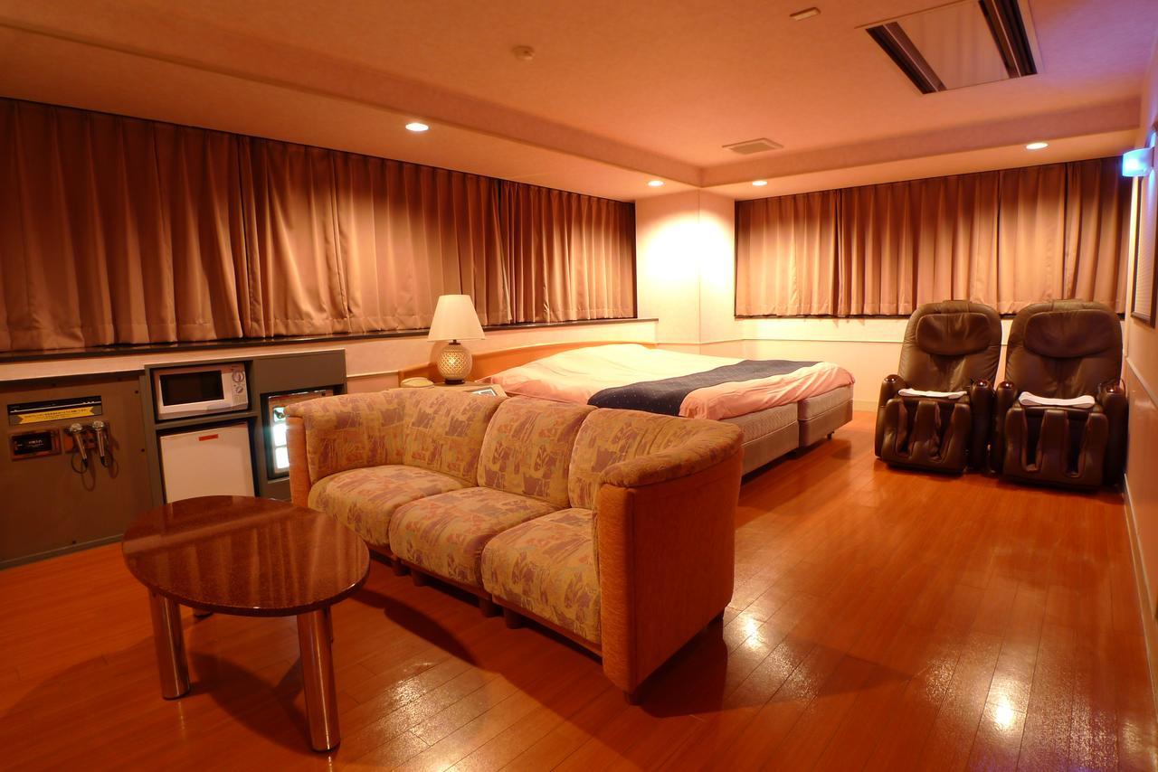 Golf Nirasaki Inter (Adults Only) Hotel ภายนอก รูปภาพ